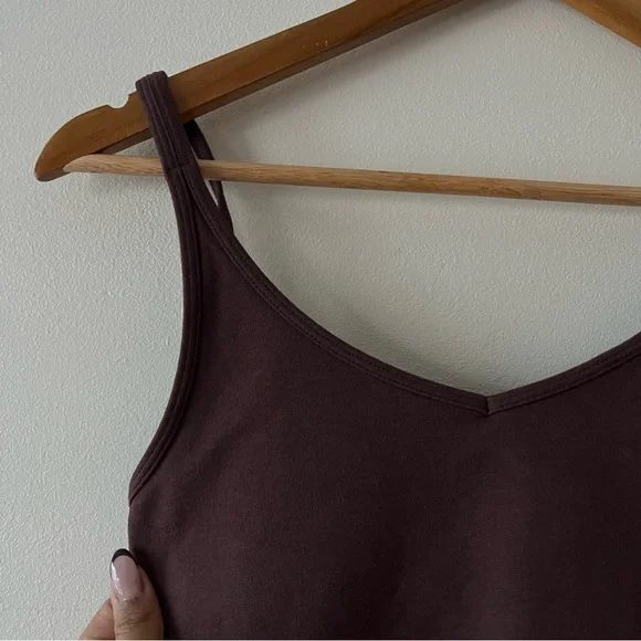 Vuori Halo Performance Crop Tank Top - Picture 7 of 8